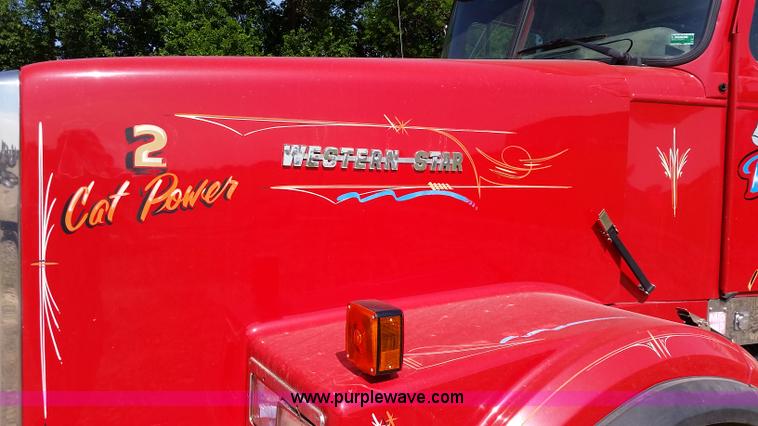 image for item L2775 1996 Western Star 49645 dump truck