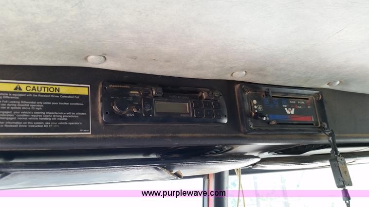 image for item L2775 1996 Western Star 49645 dump truck