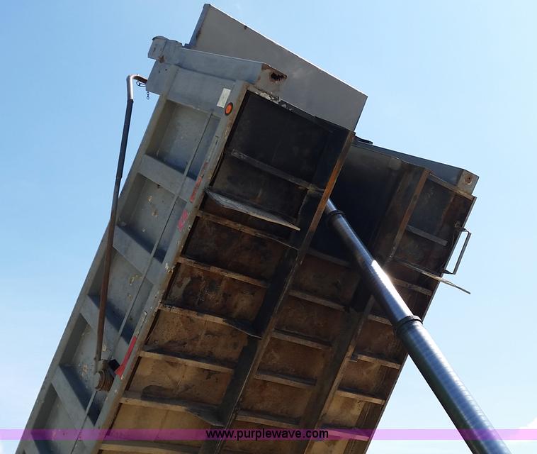 image for item L2775 1996 Western Star 49645 dump truck