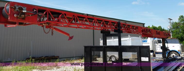 image for item L2777 Shingle conveyor bed