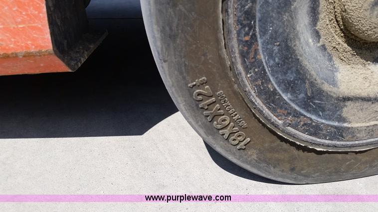 image for item L2779 Toyota 52-6FGGU36 forklift