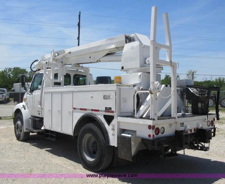 image for item L2830 2002 Sterling M7500 Acterra digger derrick truck