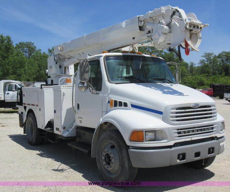 image for item L2830 2002 Sterling M7500 Acterra digger derrick truck