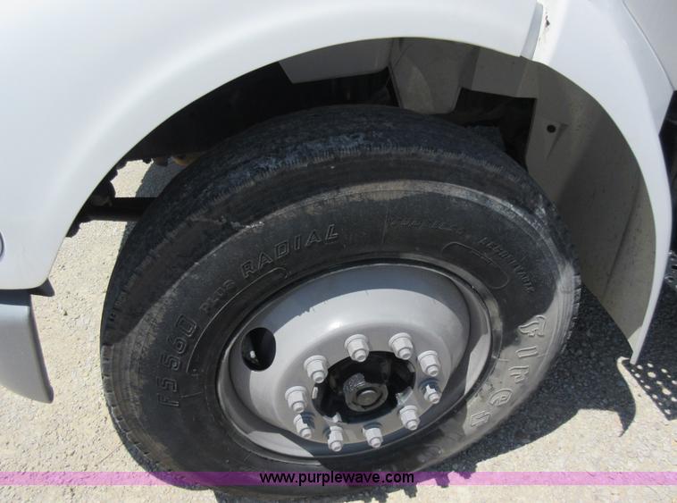 image for item L2830 2002 Sterling M7500 Acterra digger derrick truck