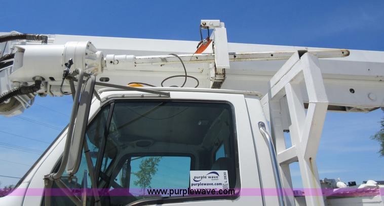 image for item L2830 2002 Sterling M7500 Acterra digger derrick truck