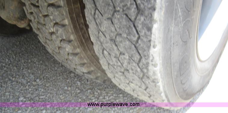 image for item L2830 2002 Sterling M7500 Acterra digger derrick truck