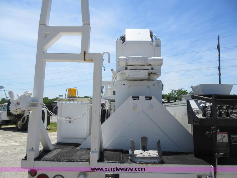 image for item L2830 2002 Sterling M7500 Acterra digger derrick truck