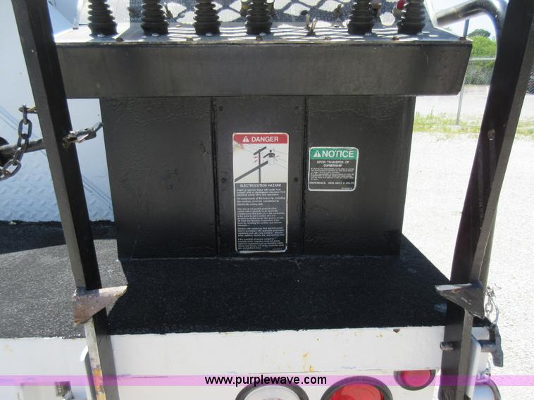 image for item L2830 2002 Sterling M7500 Acterra digger derrick truck