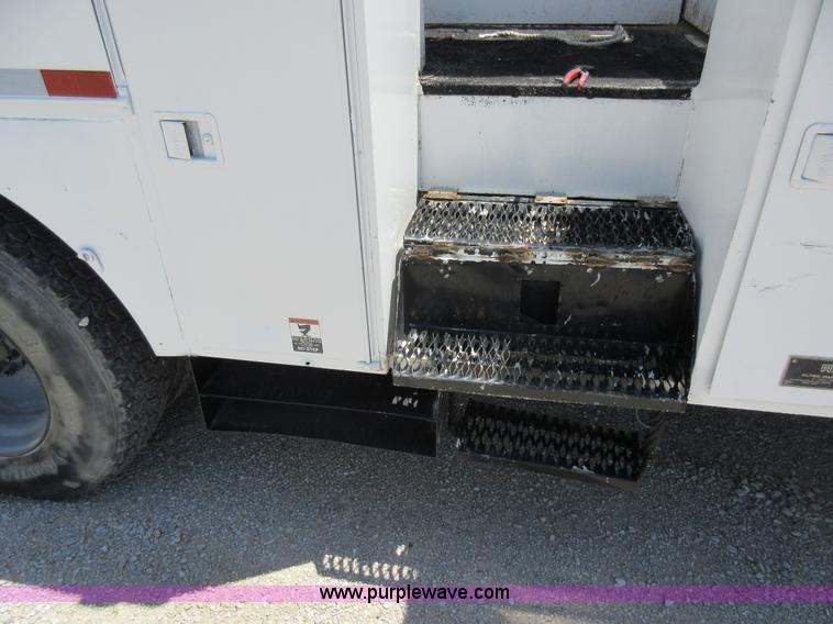 image for item L2830 2002 Sterling M7500 Acterra digger derrick truck