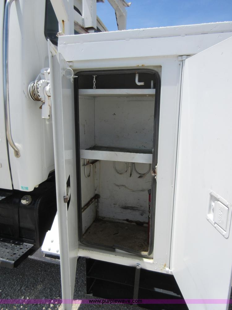 image for item L2830 2002 Sterling M7500 Acterra digger derrick truck