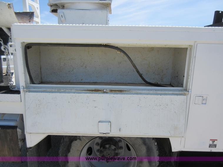 image for item L2830 2002 Sterling M7500 Acterra digger derrick truck