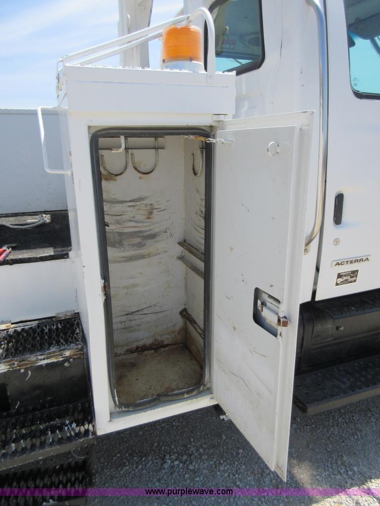 image for item L2830 2002 Sterling M7500 Acterra digger derrick truck