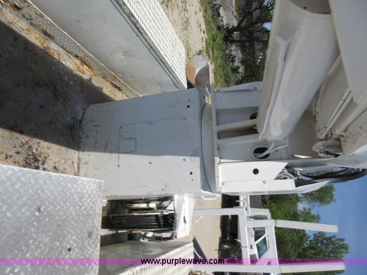 image for item L2830 2002 Sterling M7500 Acterra digger derrick truck