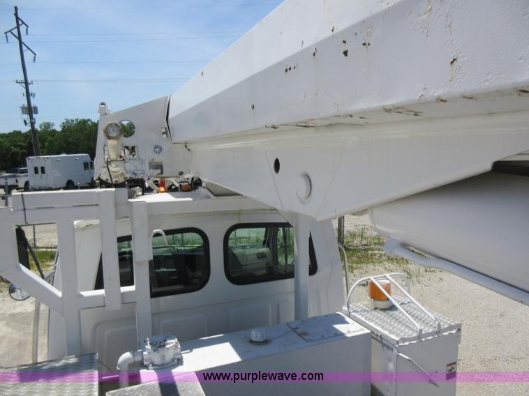 image for item L2830 2002 Sterling M7500 Acterra digger derrick truck