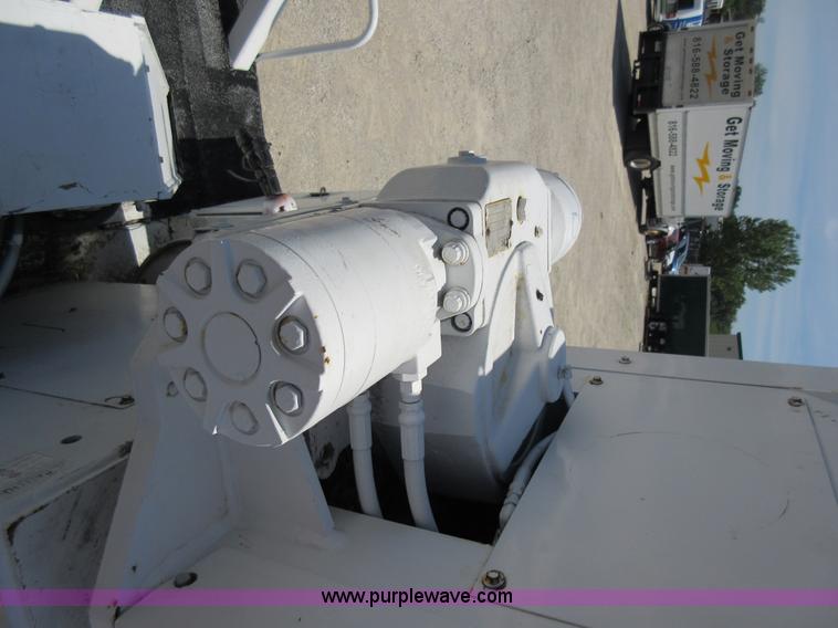 image for item L2830 2002 Sterling M7500 Acterra digger derrick truck