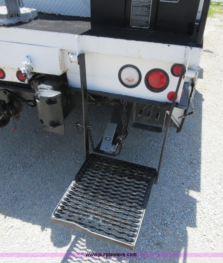 image for item L2830 2002 Sterling M7500 Acterra digger derrick truck