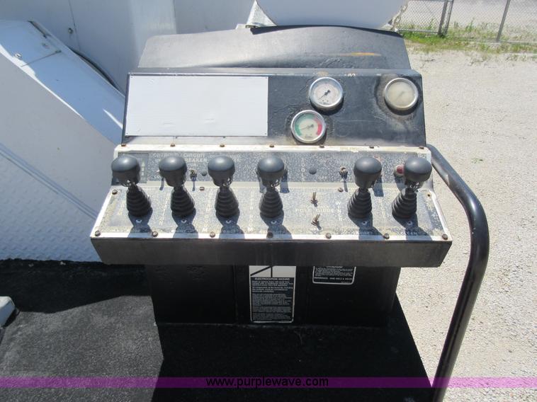 image for item L2830 2002 Sterling M7500 Acterra digger derrick truck