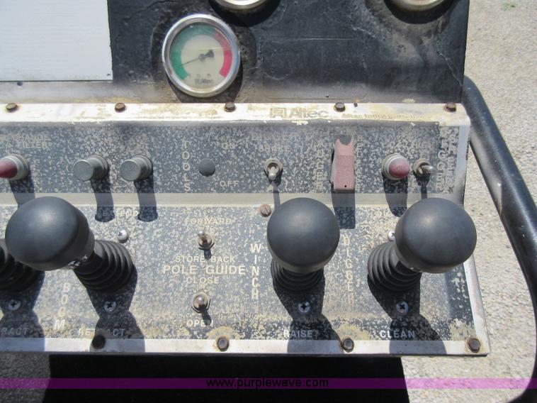 image for item L2830 2002 Sterling M7500 Acterra digger derrick truck