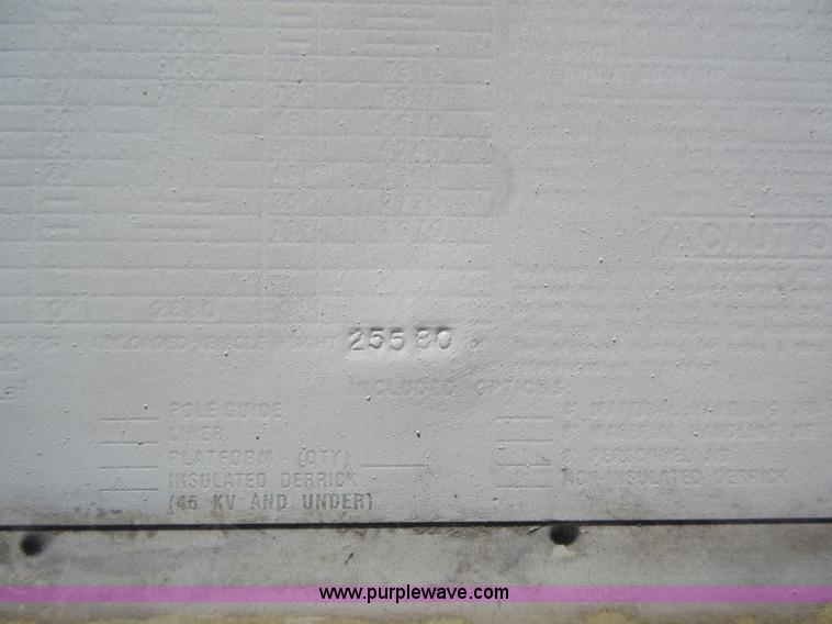 image for item L2830 2002 Sterling M7500 Acterra digger derrick truck