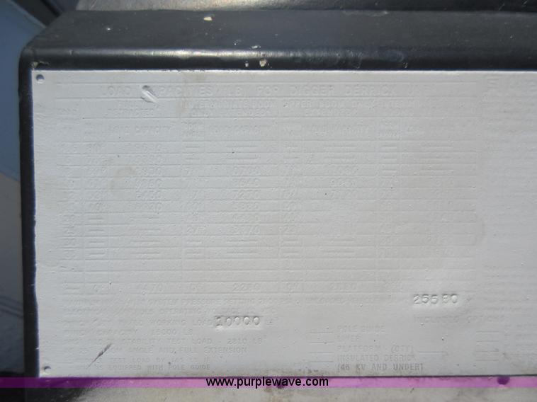 image for item L2830 2002 Sterling M7500 Acterra digger derrick truck