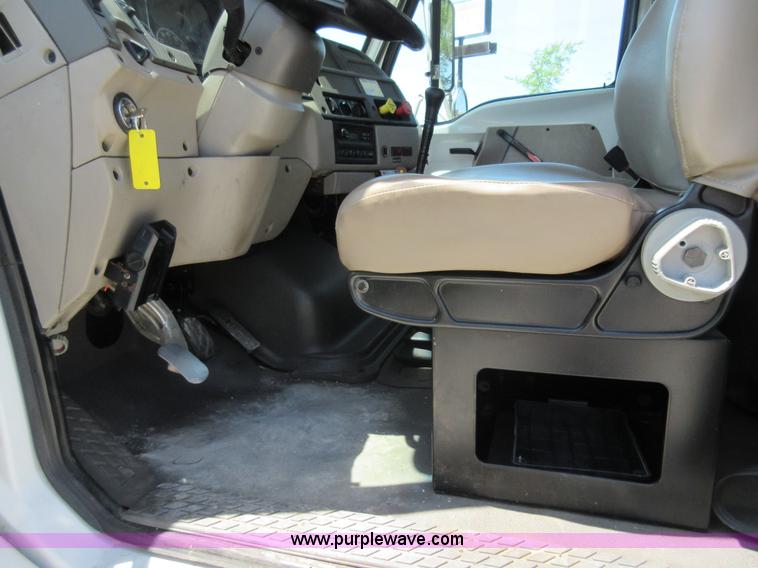 image for item L2830 2002 Sterling M7500 Acterra digger derrick truck