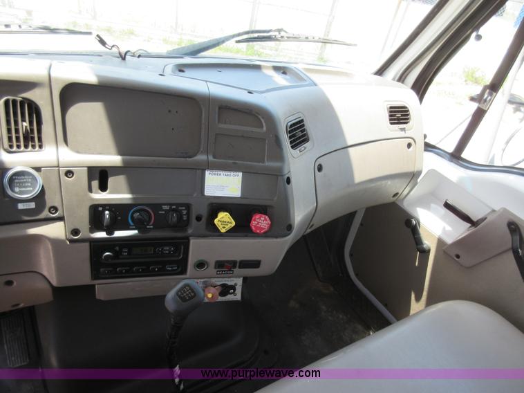 image for item L2830 2002 Sterling M7500 Acterra digger derrick truck