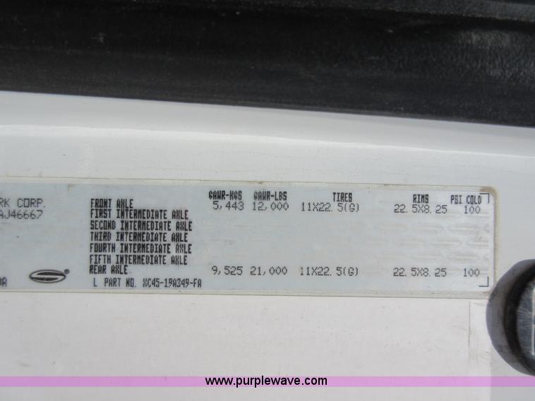 image for item L2830 2002 Sterling M7500 Acterra digger derrick truck