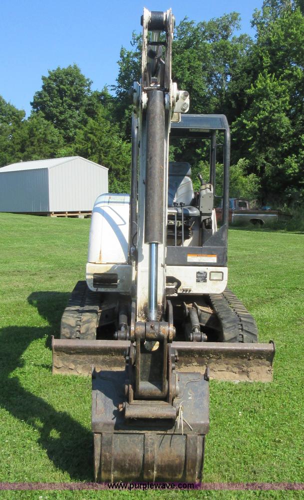 image for item L2838 2008 Bobcat 335G compact excavator