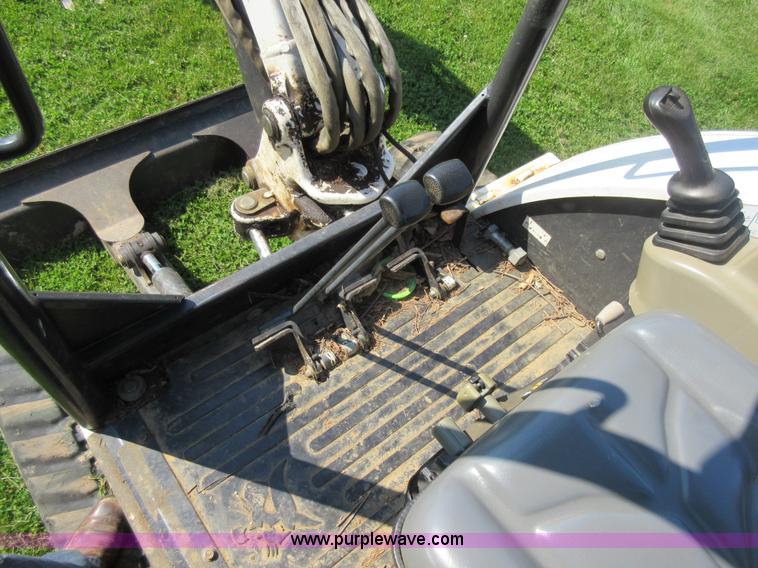 image for item L2838 2008 Bobcat 335G compact excavator