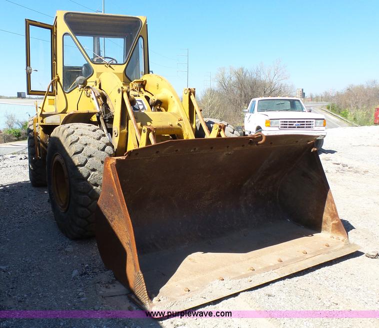 image for item L3168 1968 Caterpillar 950 wheel loader