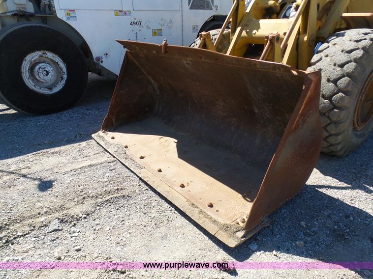 image for item L3168 1968 Caterpillar 950 wheel loader