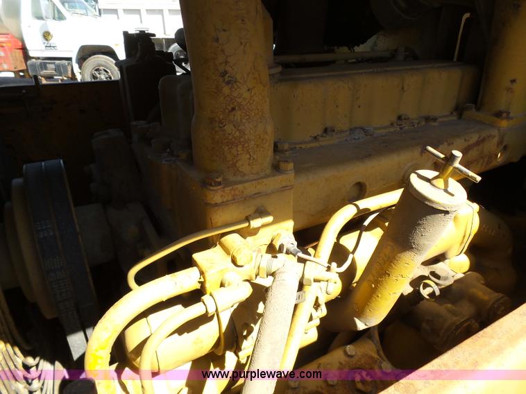 image for item L3168 1968 Caterpillar 950 wheel loader