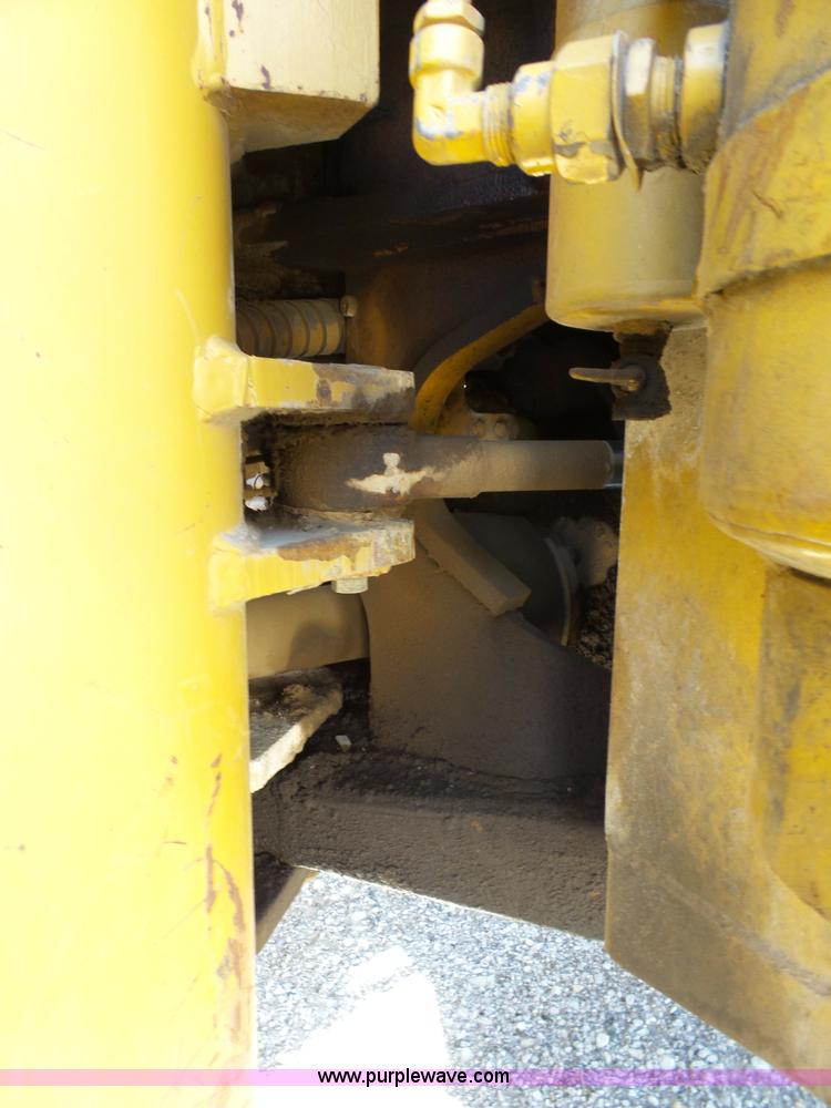 image for item L3168 1968 Caterpillar 950 wheel loader