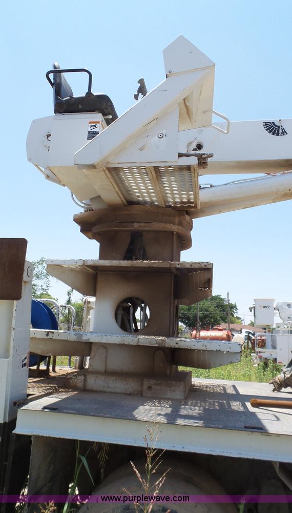 image for item L4492 2009 Sterling Acterra digger derrick truck