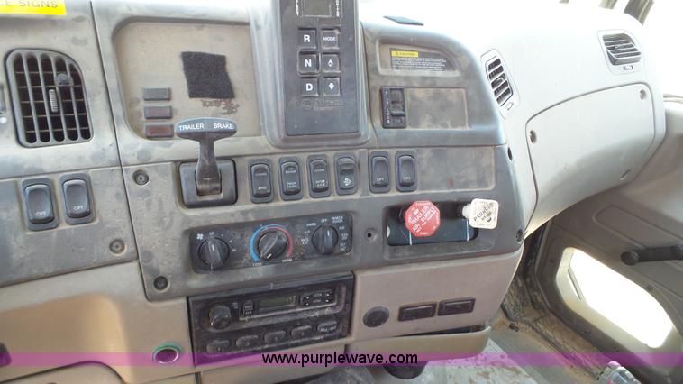 image for item L4492 2009 Sterling Acterra digger derrick truck