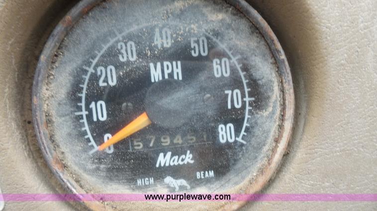 image for item L4805 1977 Mack RS700L dump truck