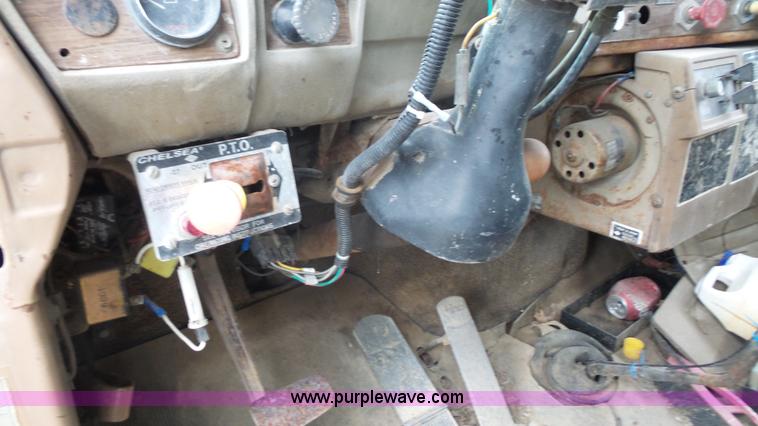 image for item L4805 1977 Mack RS700L dump truck