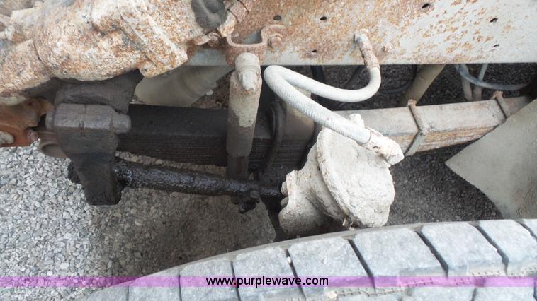 image for item L4805 1977 Mack RS700L dump truck