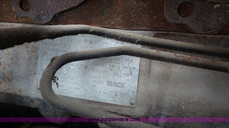 image for item L4805 1977 Mack RS700L dump truck