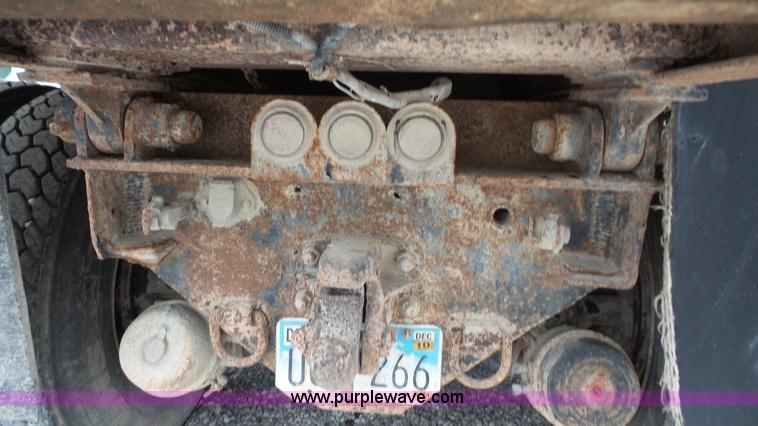 image for item L4805 1977 Mack RS700L dump truck