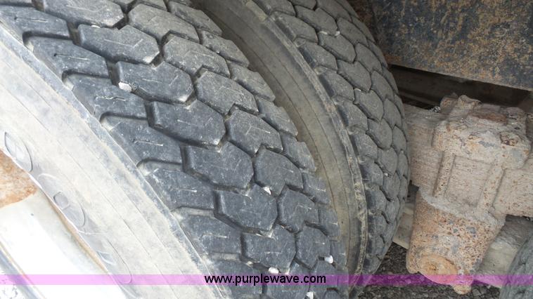 image for item L4805 1977 Mack RS700L dump truck