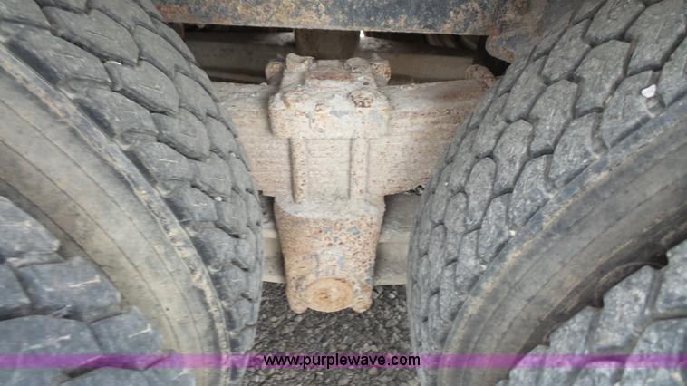 image for item L4805 1977 Mack RS700L dump truck