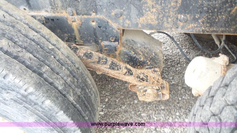 image for item L4805 1977 Mack RS700L dump truck