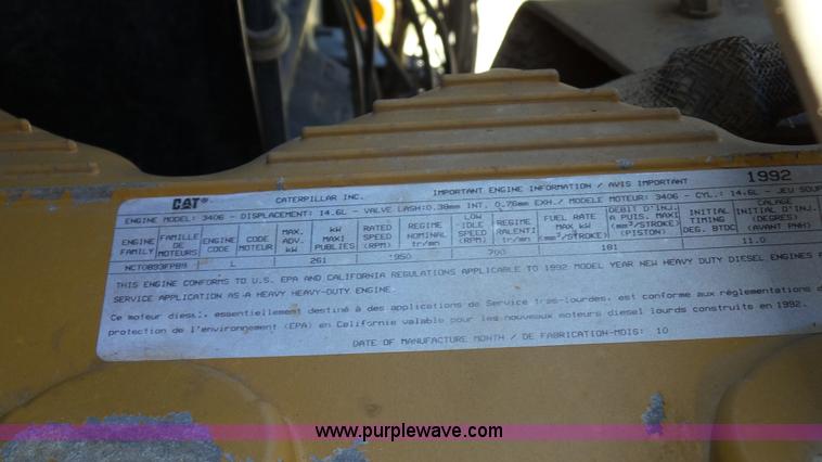 image for item L4812 1993 Peterbilt 379 semi truck