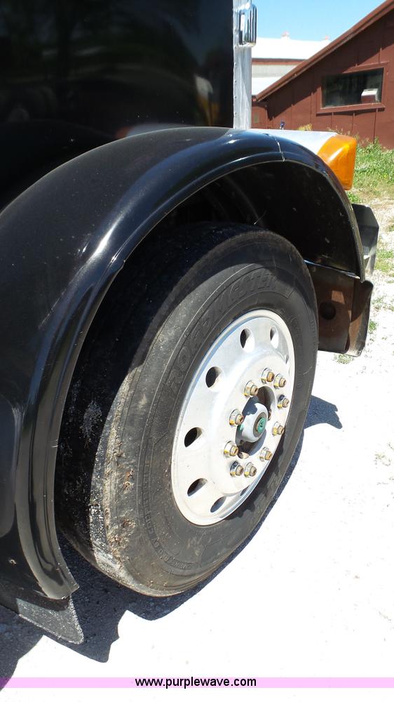 image for item L4812 1993 Peterbilt 379 semi truck