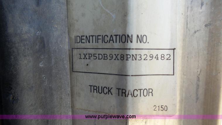 image for item L4812 1993 Peterbilt 379 semi truck