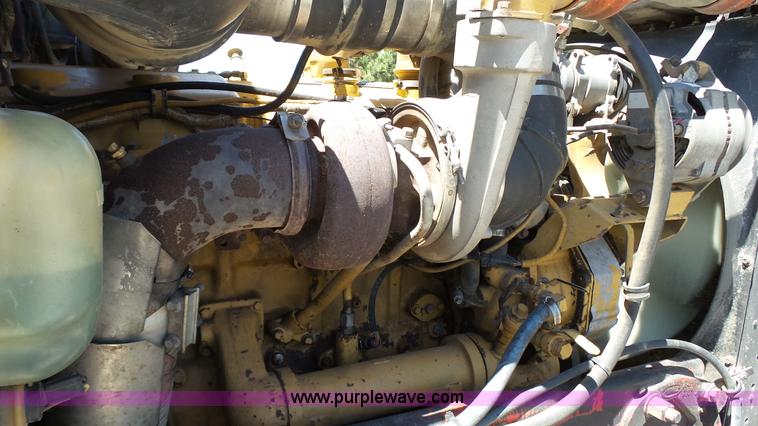 image for item L4814 1990 Peterbilt 379 semi truck