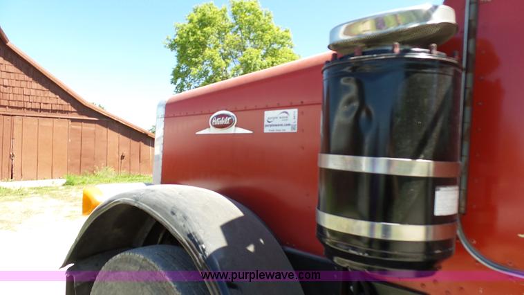 image for item L4814 1990 Peterbilt 379 semi truck