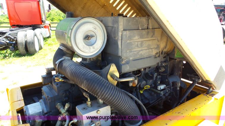 image for item L4815 Benfond TV1200 single drum vibratory roller