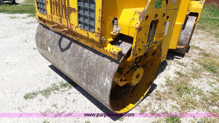 image for item L4815 Benfond TV1200 single drum vibratory roller